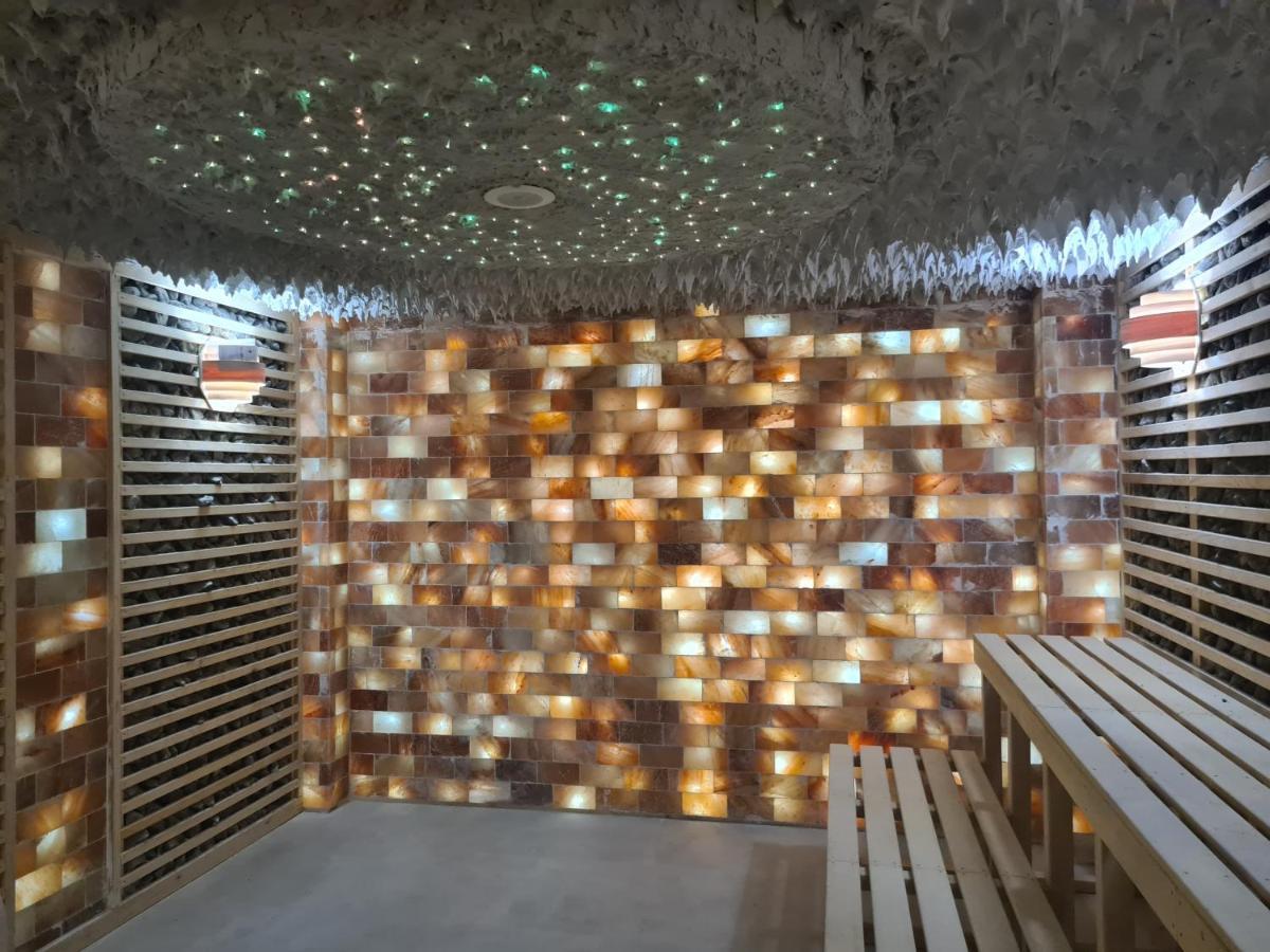 New Wolf Hotel Bran  Buitenkant foto