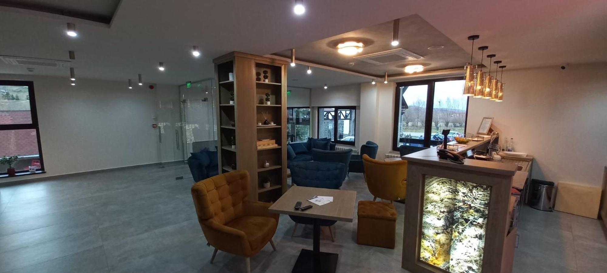 New Wolf Hotel Bran  Buitenkant foto