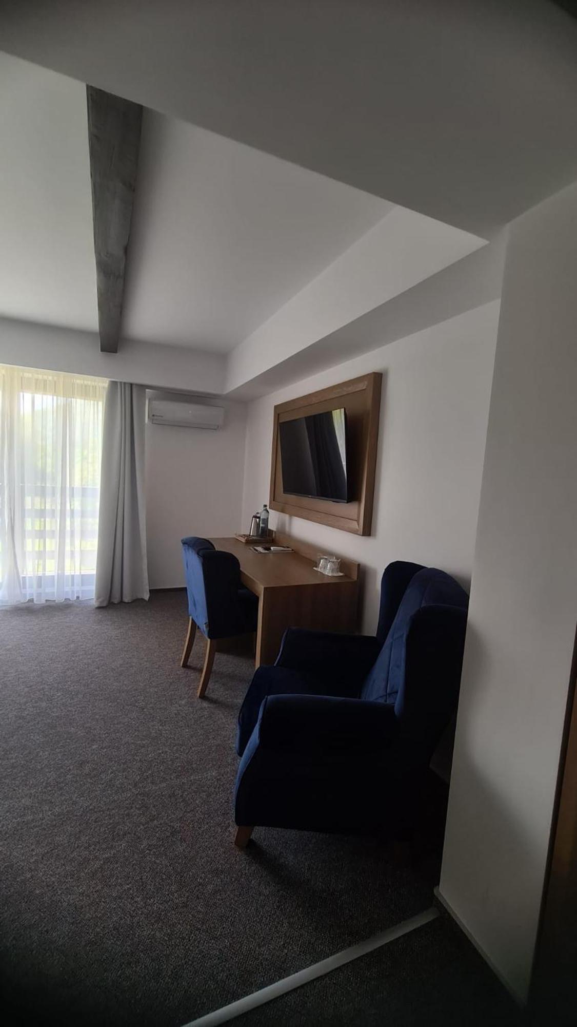 New Wolf Hotel Bran  Buitenkant foto
